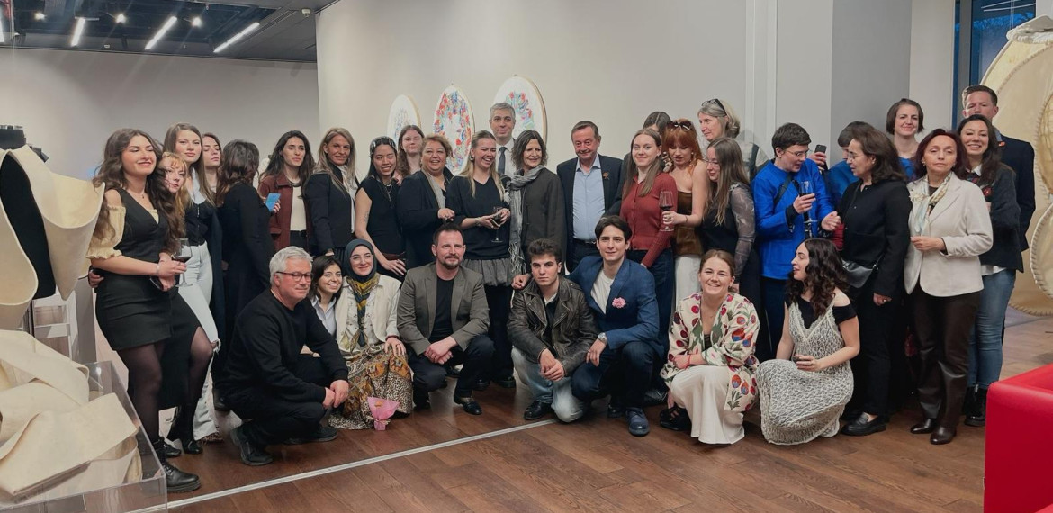 Moholy-Nagy Üniversitesi Sanat ve Tasarım Bölümü &
Marmara Üniversitesi GSF Geleneksel Türk Sanatları Bölümü,
Uluslararası Araştırma ve Eğitim Programı
 "Future Traditions_2.0  l  Gelecek 